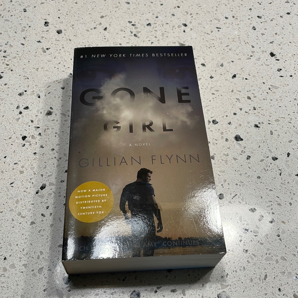 BOOK: GONE GIRL by Gillian Flynn